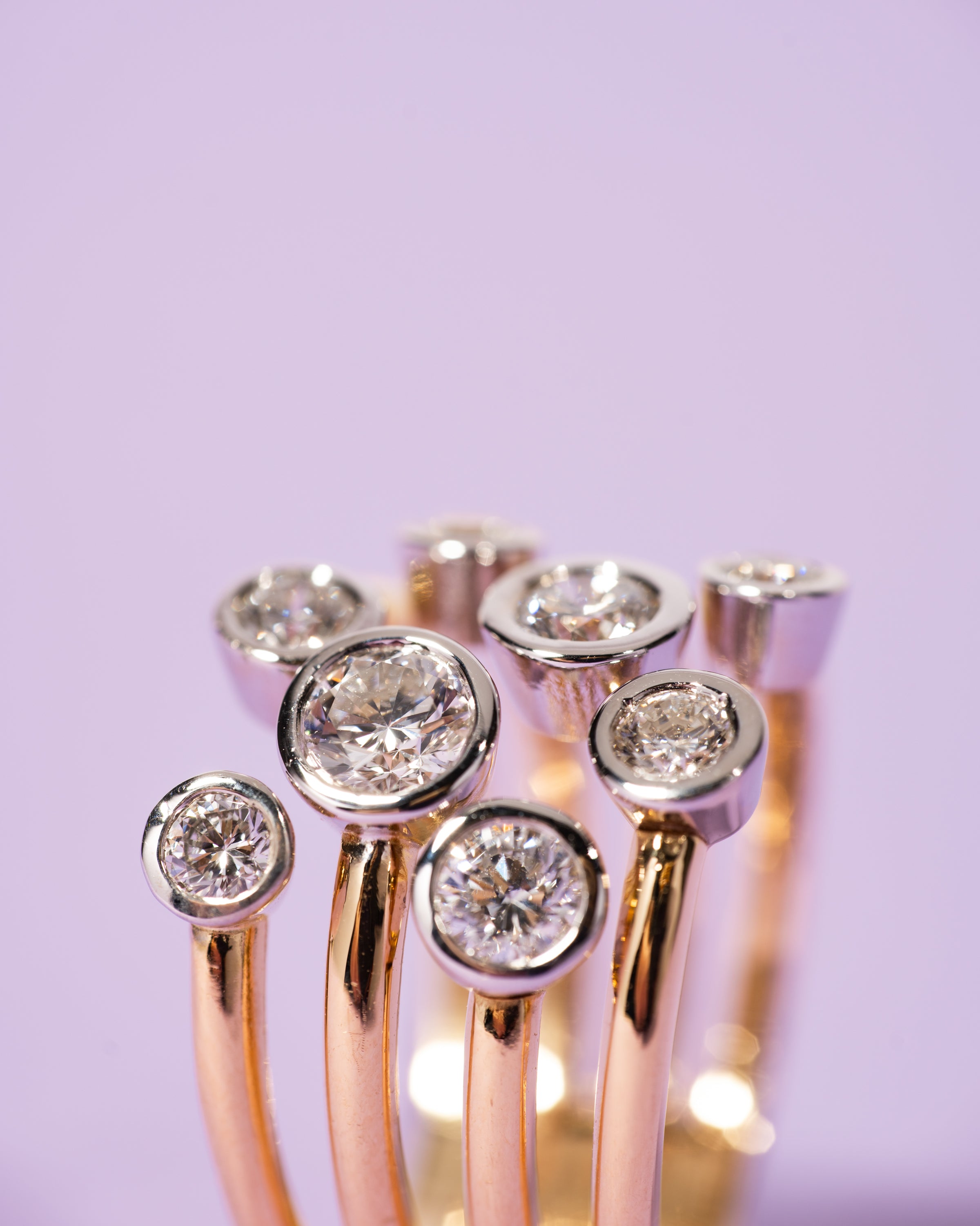 The Floating Comet Ring