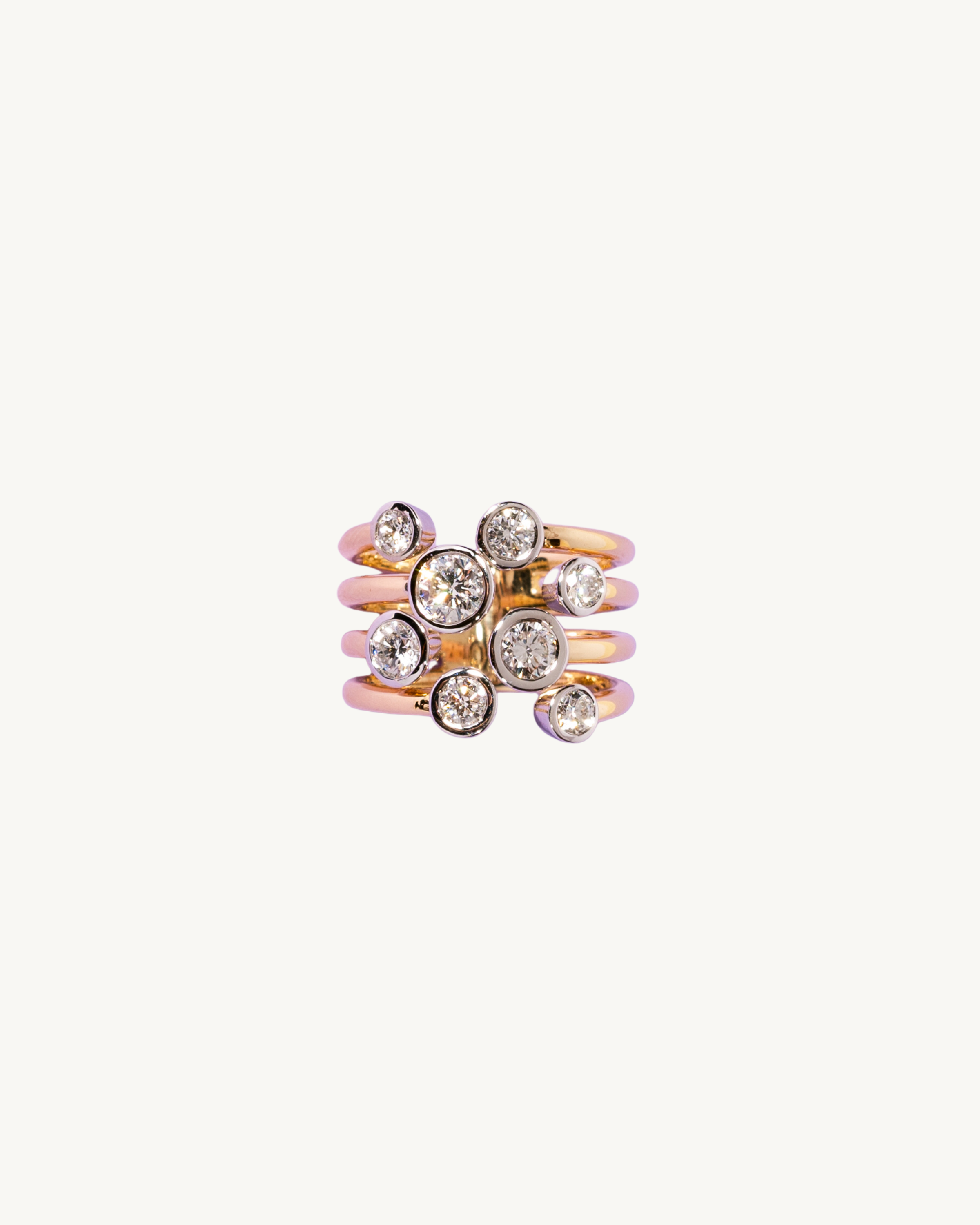 The Floating Comet Ring
