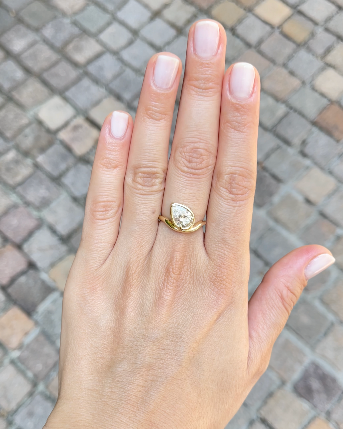 The Horizon Ring