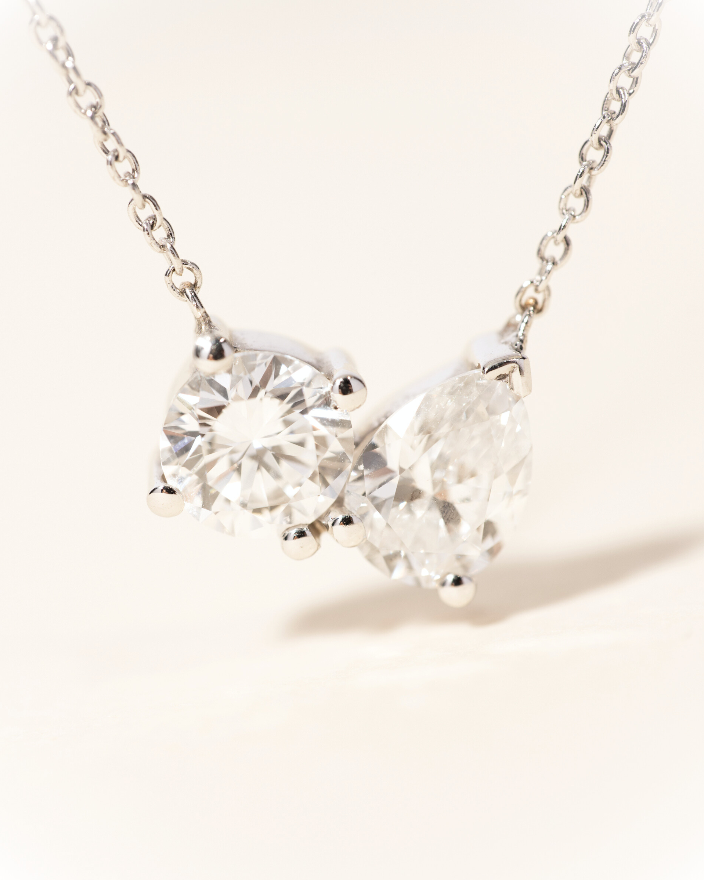 The Kiss Necklace